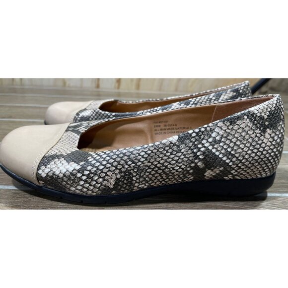 Comfortview Womens Snakeskin Pattern & Beige Cap Toe Flats Size 8 Wide width - Picture 3 of 9